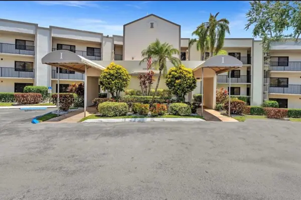 10847 W Clairmont Cir #302, Tamarac, FL 33321