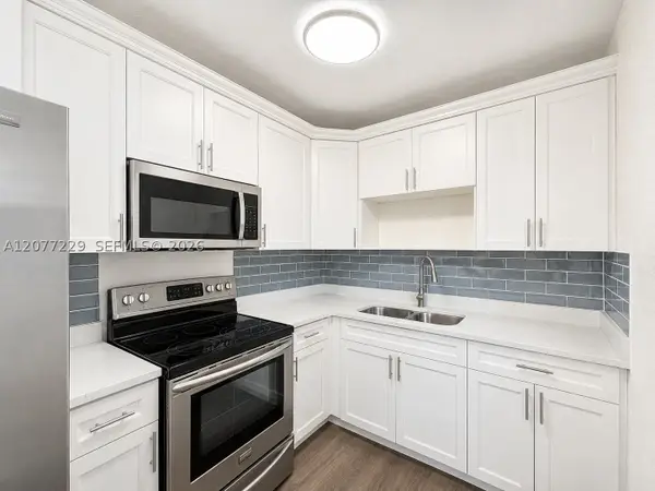 3380 NW 8th St, Lauderhill, FL 33311