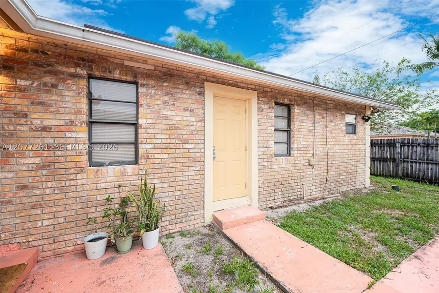 2420 NW 22nd Rd, Fort Lauderdale, FL 33311 - #2