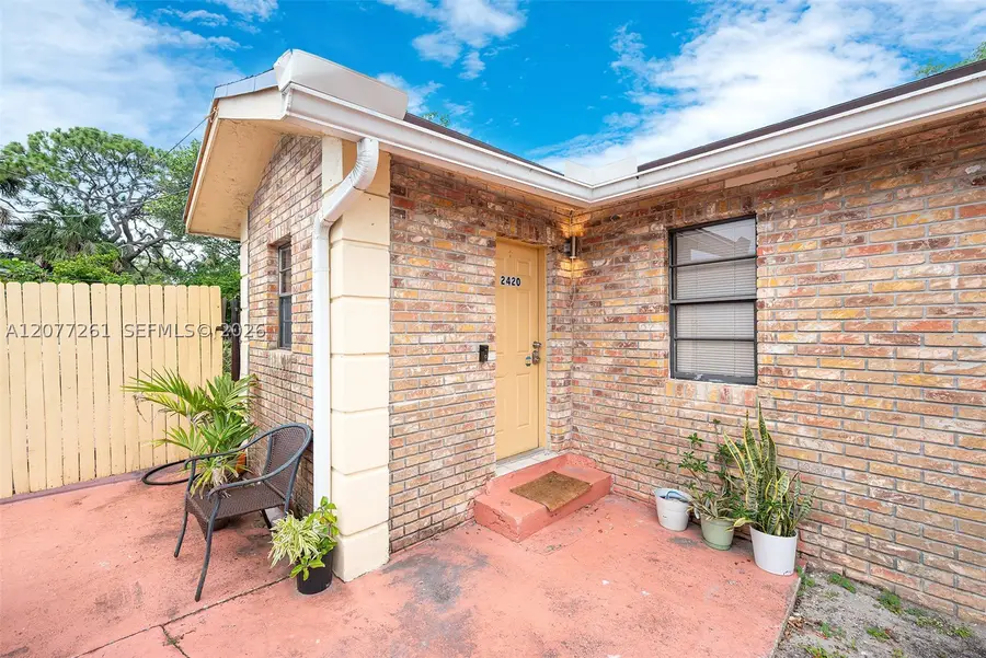 2420 NW 22nd Rd, Fort Lauderdale, FL 33311 - #3