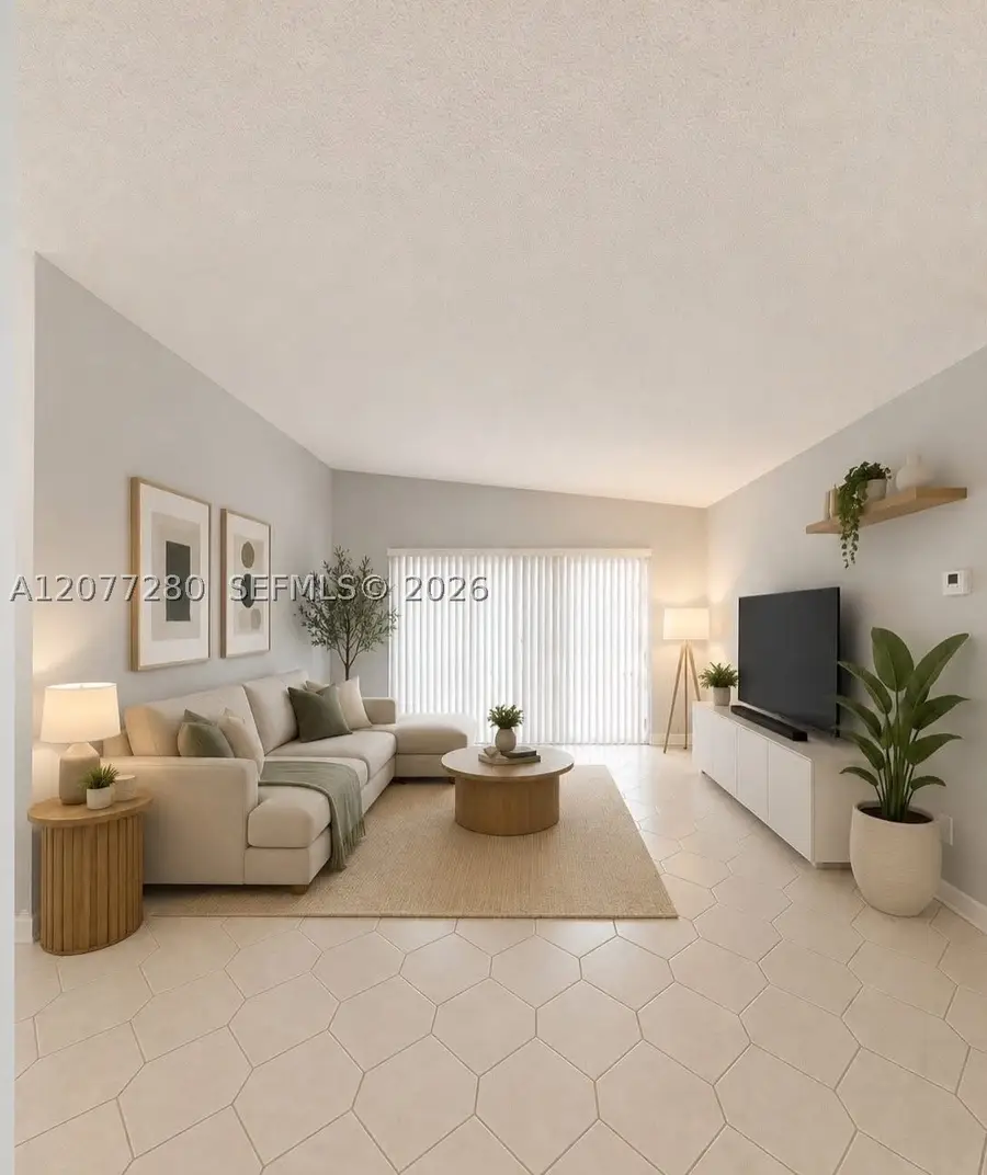 301 N Pine Island Rd #220, Plantation, FL 33324 - #2