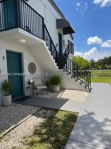 7235 NW 179th St #101, Hialeah, FL 33015
