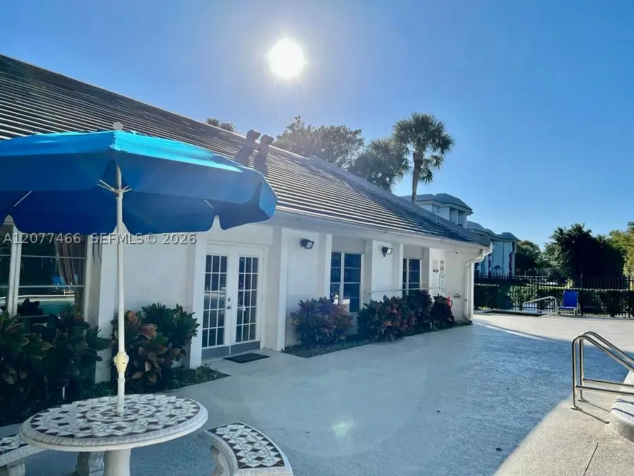 721 N Pine Island Rd #213, Plantation, FL 33324 - #3