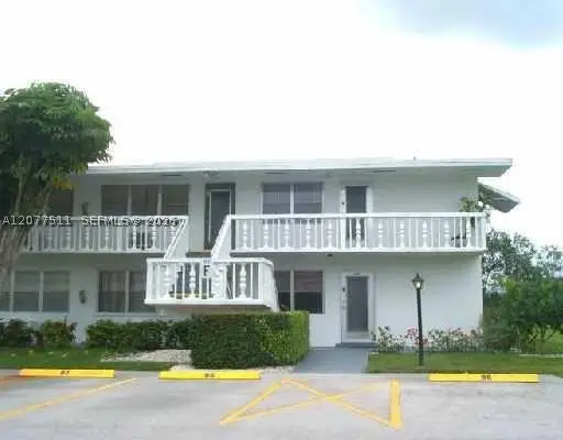 95 Kent F #95, West Palm Beach, FL 33417