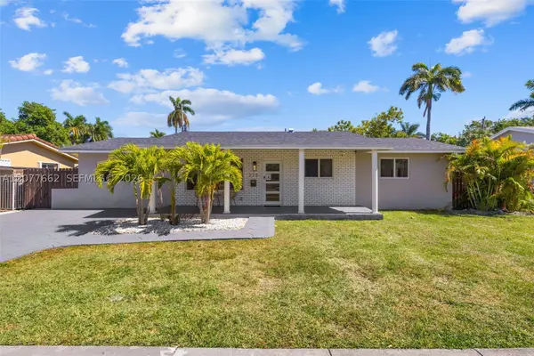 220 NE 10th Ave, Hallandale Beach, FL 33009