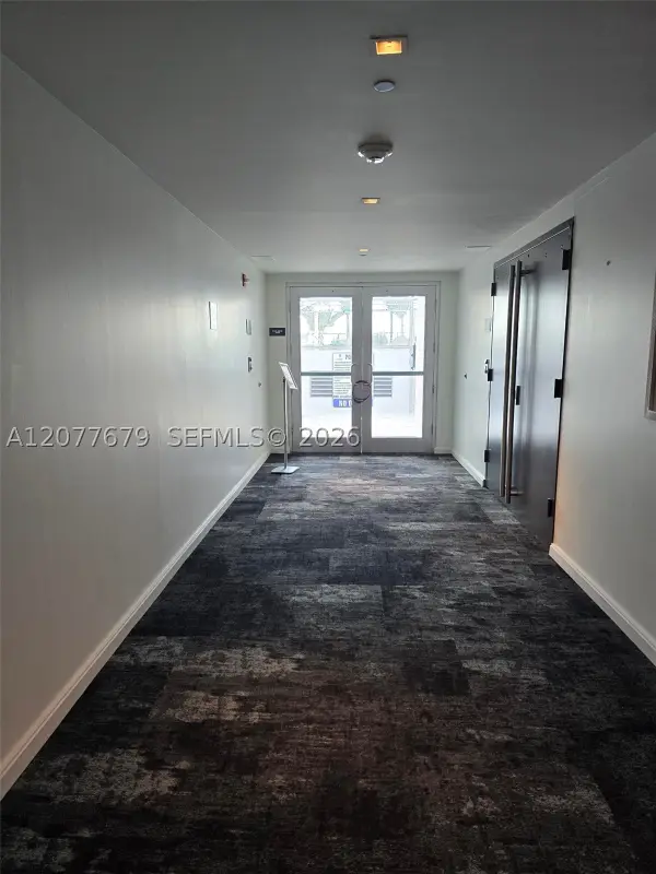325 S Biscayne Blvd #3115, Miami, FL 33131