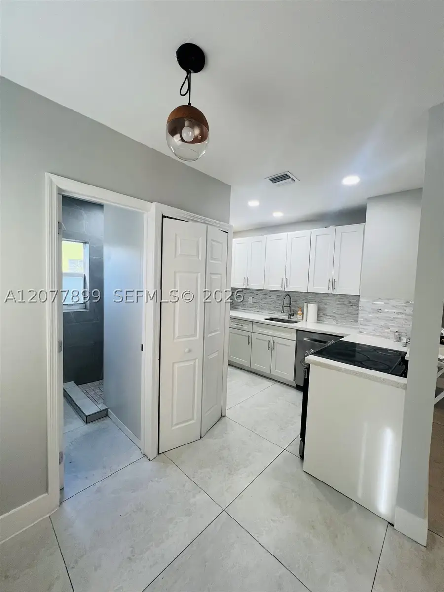 1332 NW 3rd Ave, Fort Lauderdale, FL 33311 - #3