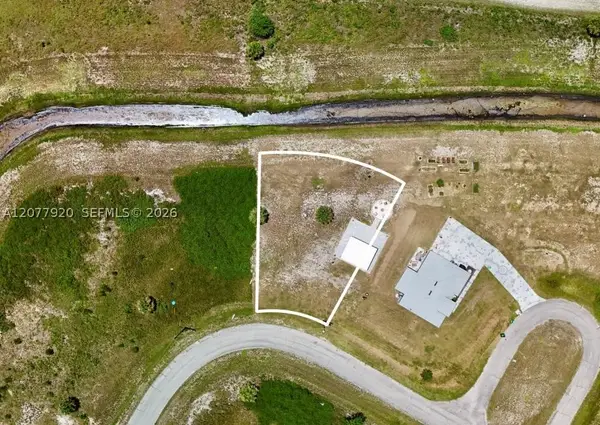 224 Lynbrook Loop, La Belle, FL 33935