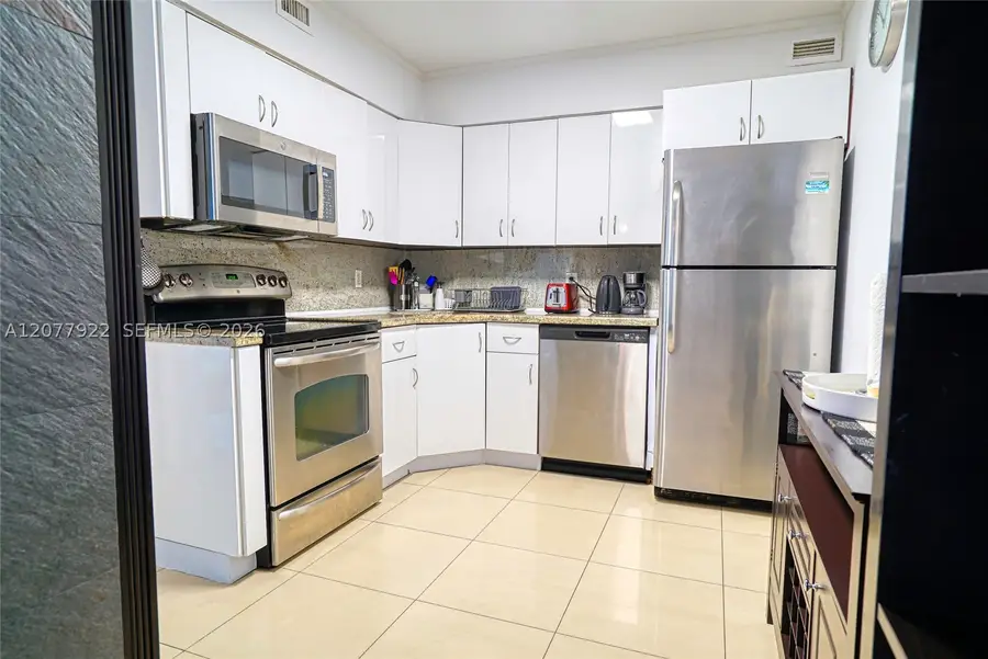 5161 Collins Ave #1101, Miami Beach, FL 33140 - #3