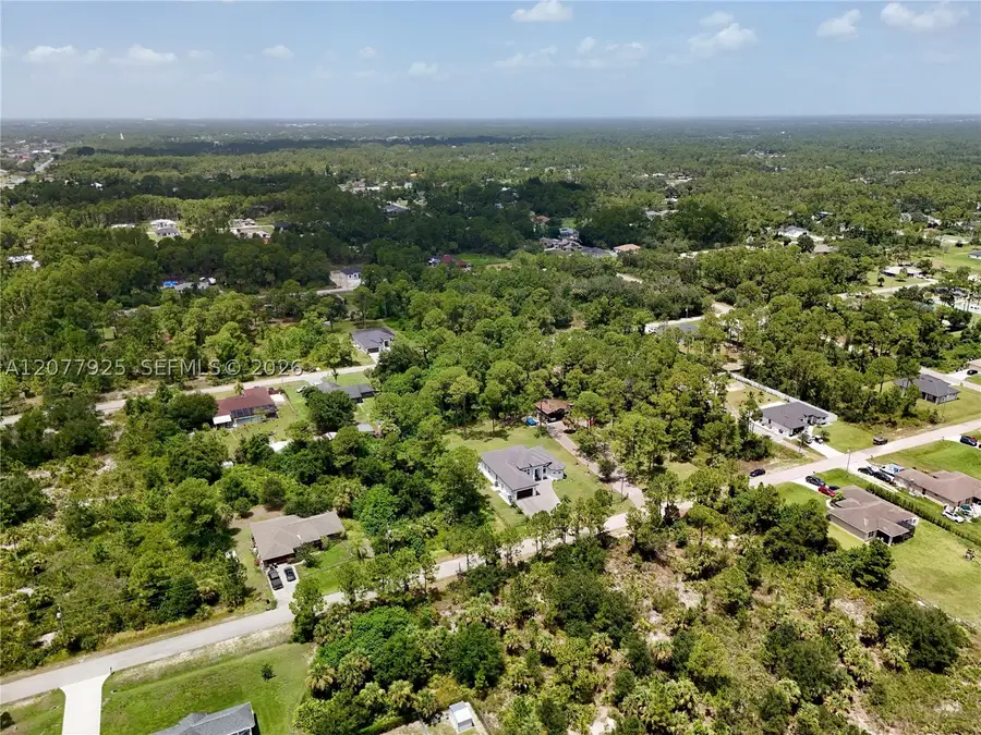 811 Edison Ave, Lehigh Acres, FL 33972 - #3
