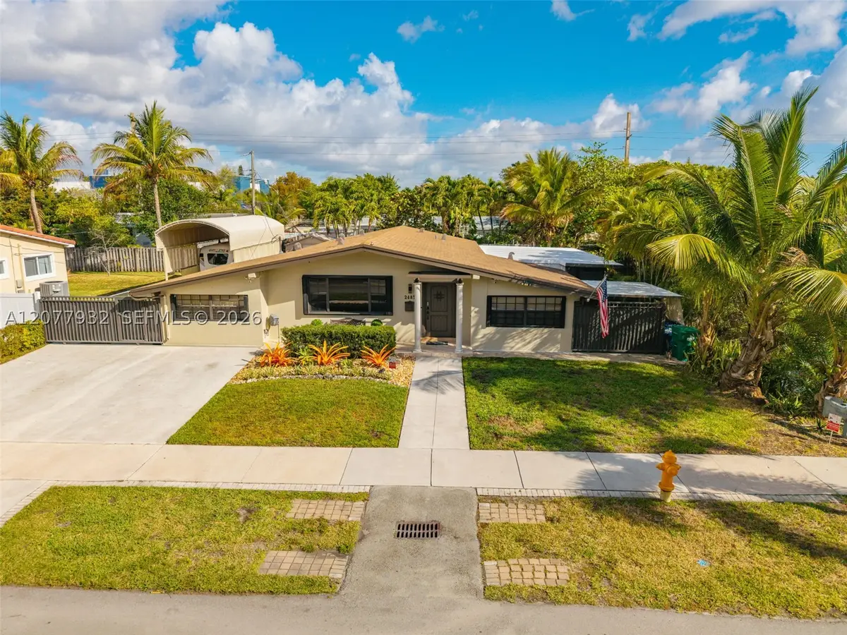 2485 NE 214th St, Miami, FL 33180 - #1