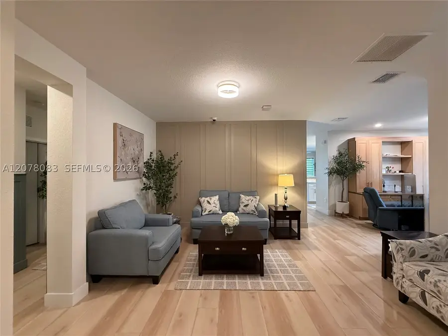 167 SE 24th Ave, Homestead, FL 33033 - #2