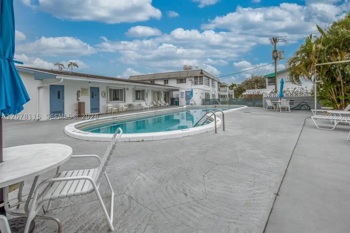 2440 Lake Osborne Dr #210, Lake Worth, FL 33461 - #1