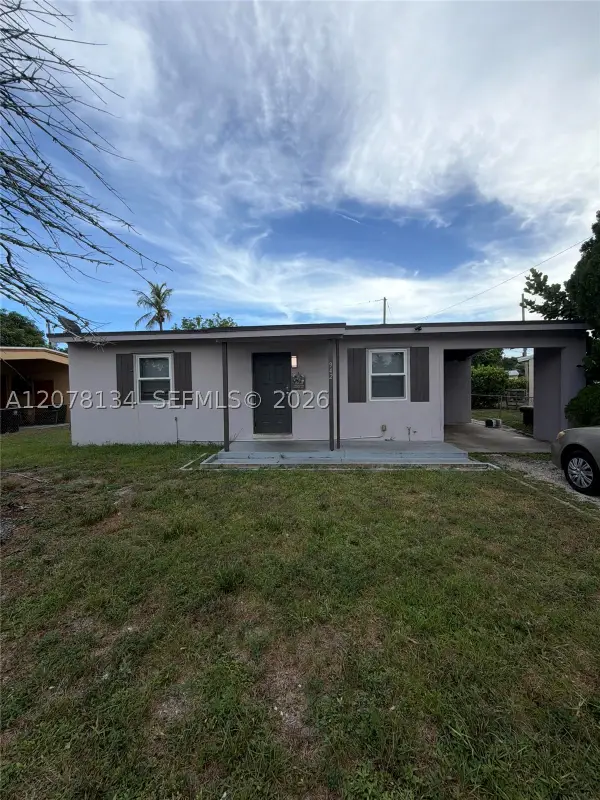 942 NW 11th Ct, Fort Lauderdale, FL 33311