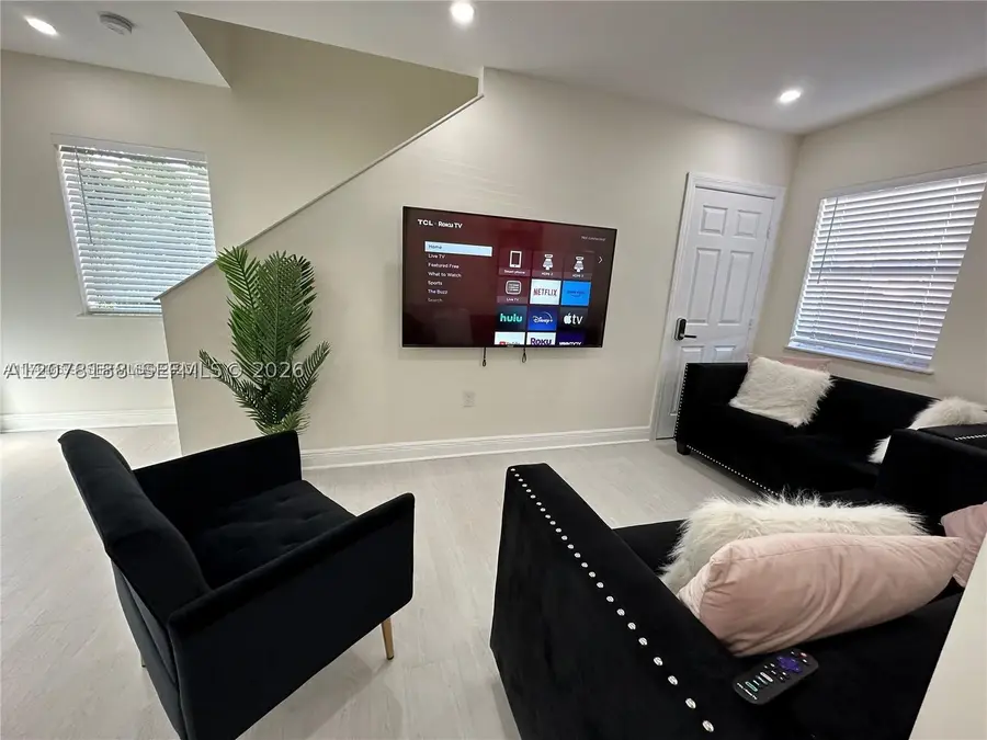 875 NW 2nd St, Miami, FL 33128 - #2