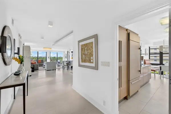 5500 Collins Ave #702, Miami Beach, FL 33140