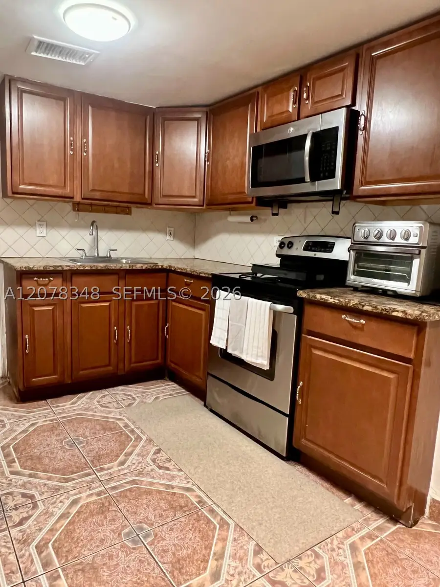 6725 N Miami Ave, Miami, FL 33150 - #3