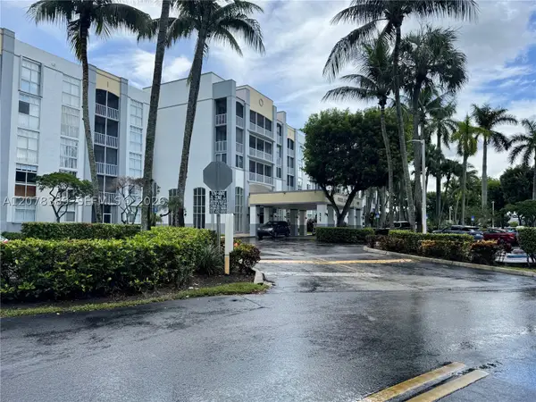 9725 NW 52nd St #109, Doral, FL 33178