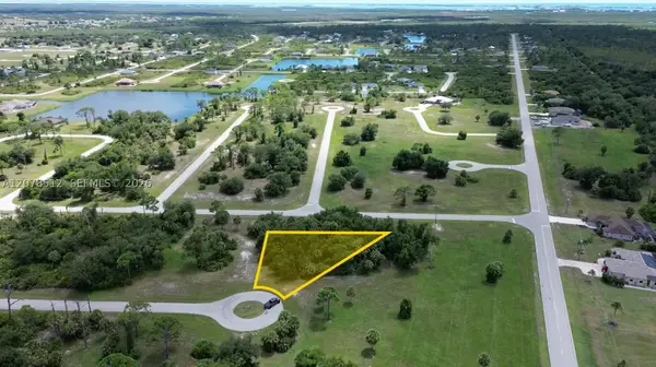 3 Scupper Ln, Port Charlotte, FL 33946