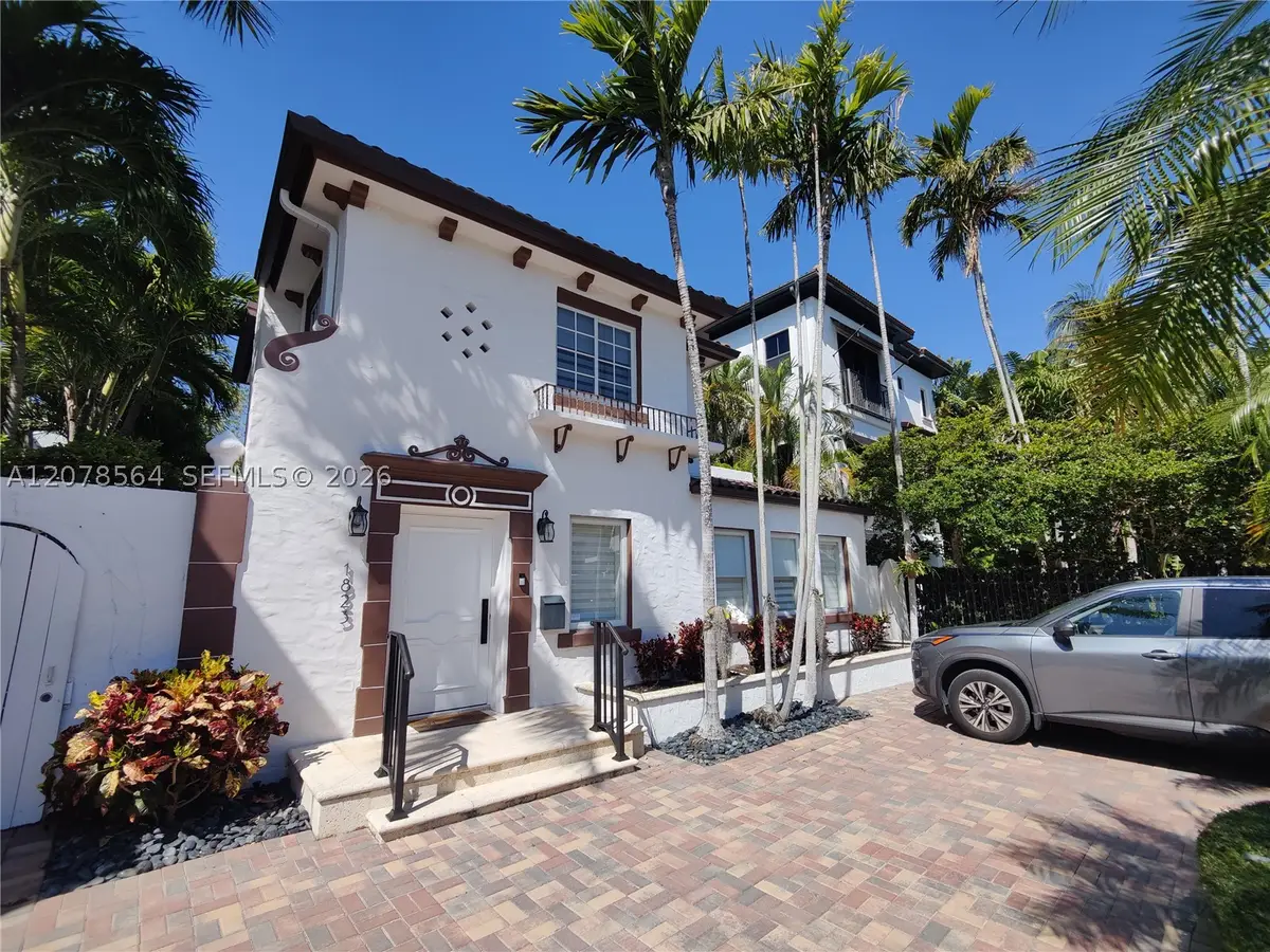 1823 S Bayshore Ln, Miami, FL 33133 - #1