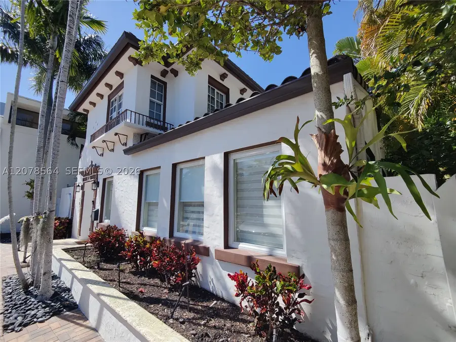 1823 S Bayshore Ln, Miami, FL 33133 - #2