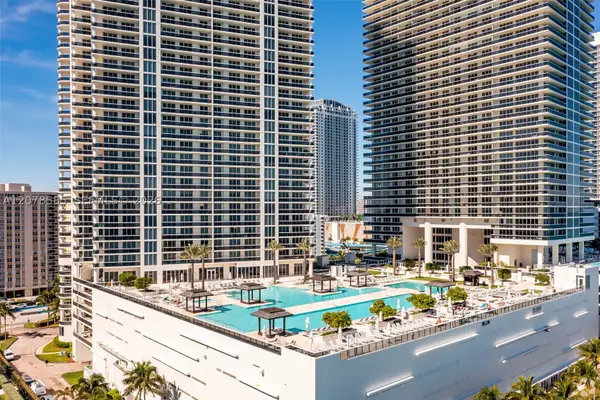 1850 S Ocean Dr #909, Hallandale Beach, FL 33009