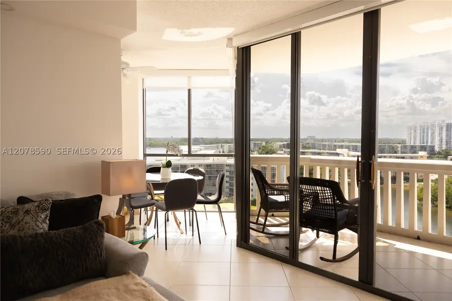 1000 W Island Blvd #1010, Aventura, FL 33160 - #3