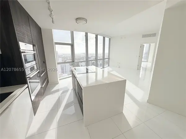 851 NE 1st Ave #3202, Miami, FL 33132