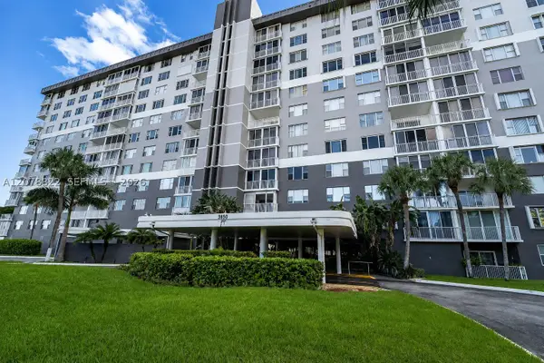 3850 Washington St #314, Hollywood, FL 33021