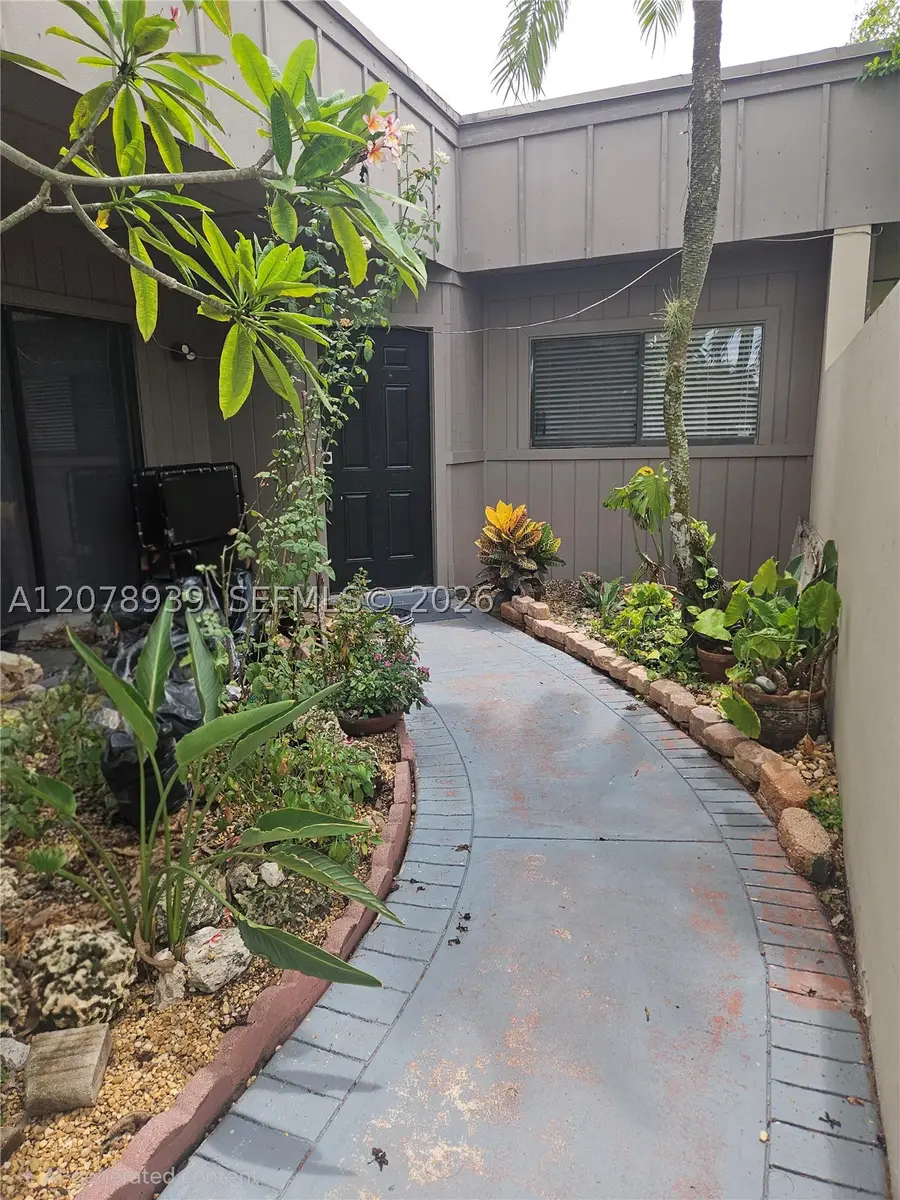 10634 SW 75th Ln, Miami, FL 33173 - #2