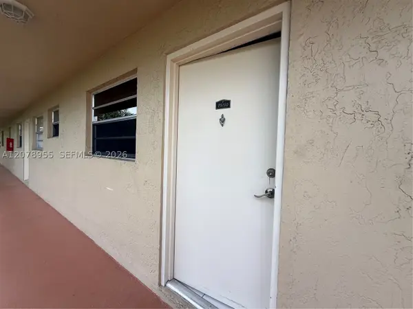 13100 SW 92 Av #A-PH10, Miami, FL 33176