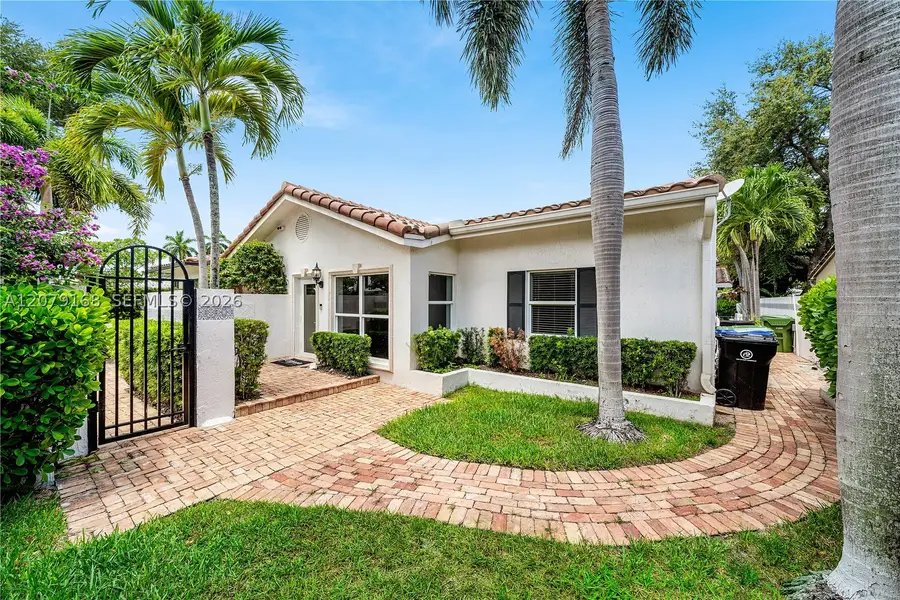 1015 SE 11th Ct, Fort Lauderdale, FL 33316 - #3