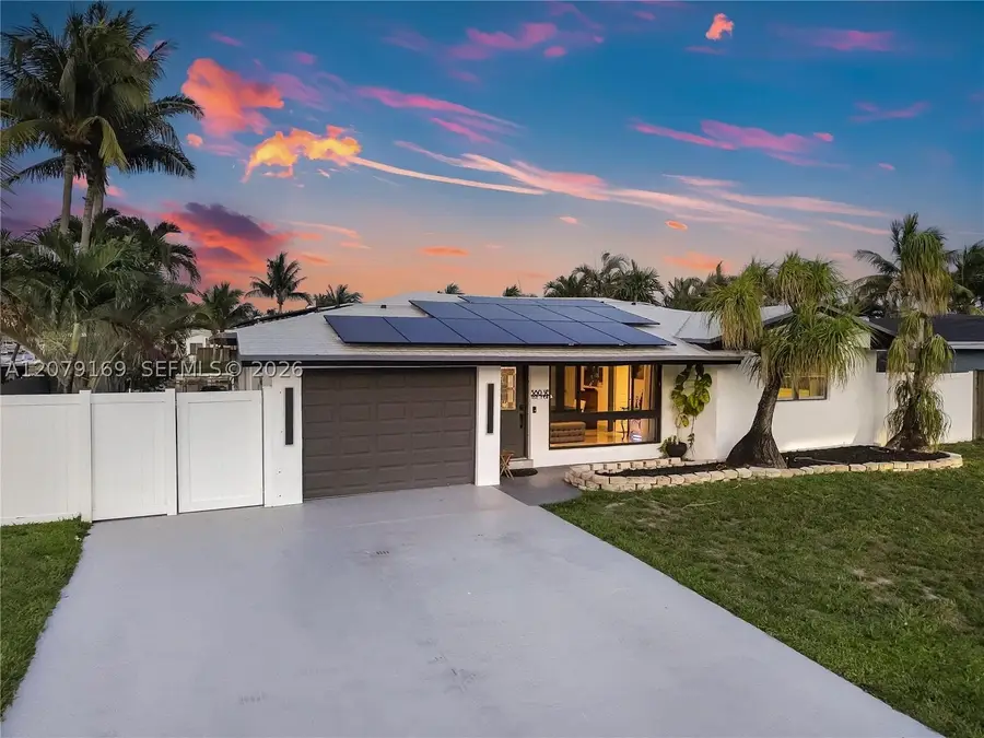 380 SE 1st Ter, Pompano Beach, FL 33060 - #2
