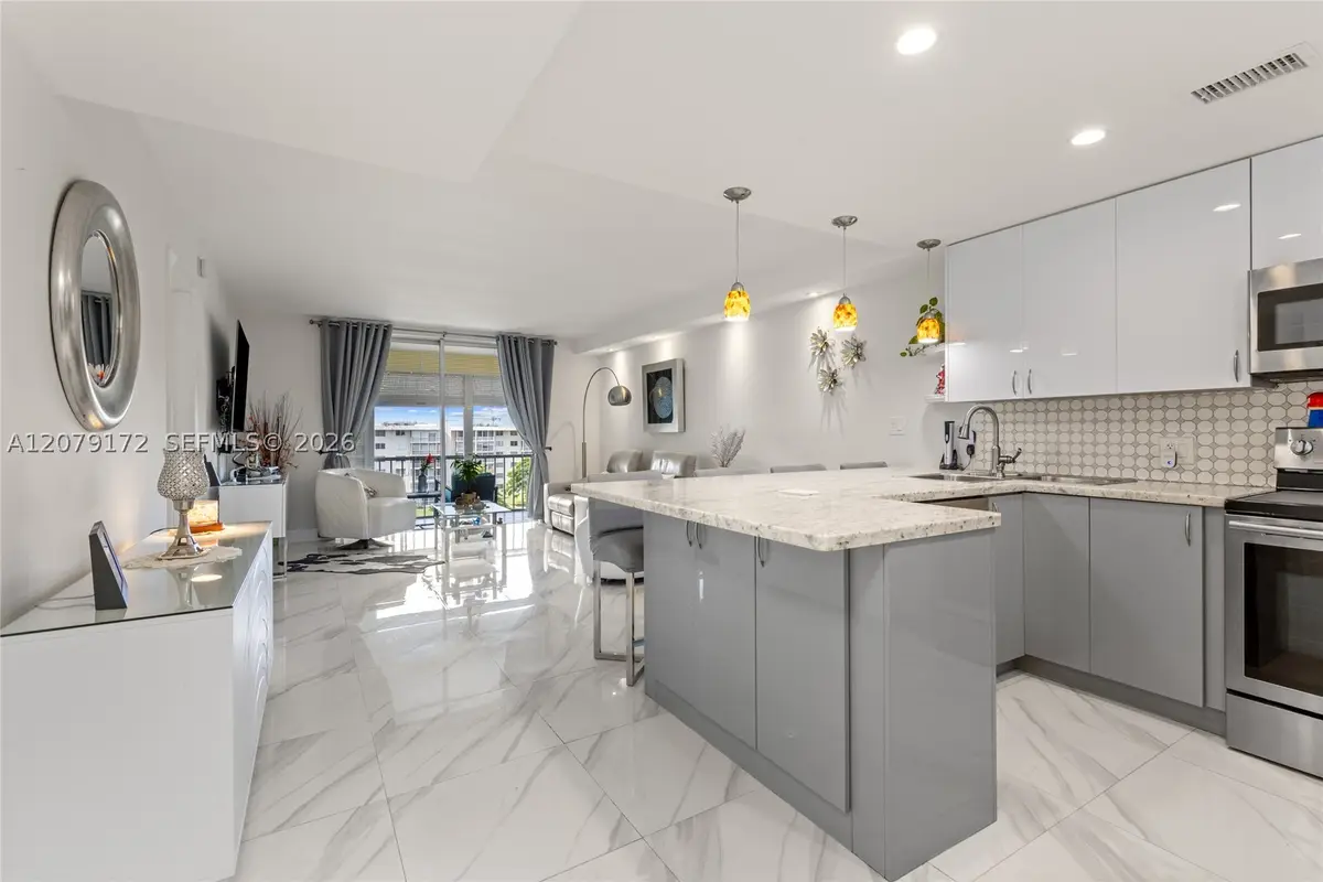 2855 Leonard Dr #H605, Aventura, FL 33160 - #1