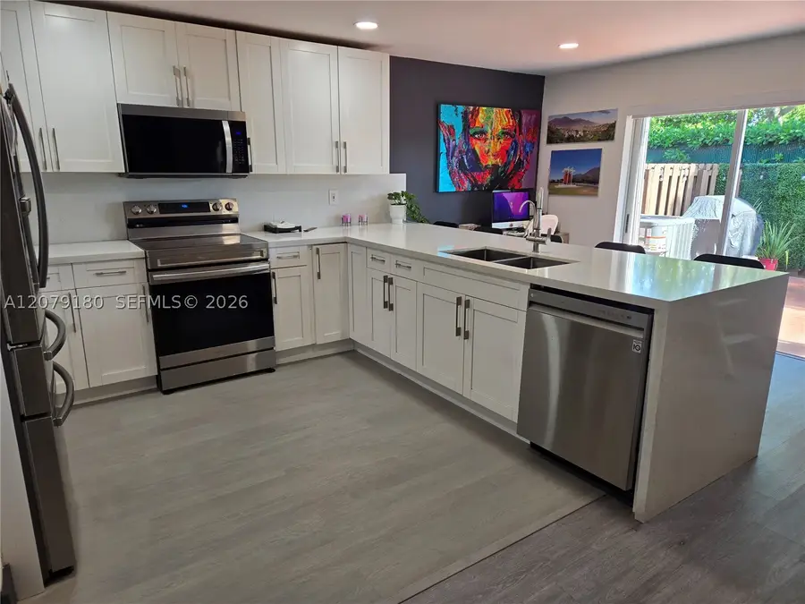 11464 NW 50th Ter, Doral, FL 33178 - #3