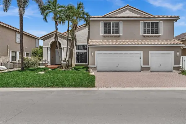 3433 SW 52nd Ct, Hollywood, FL 33312