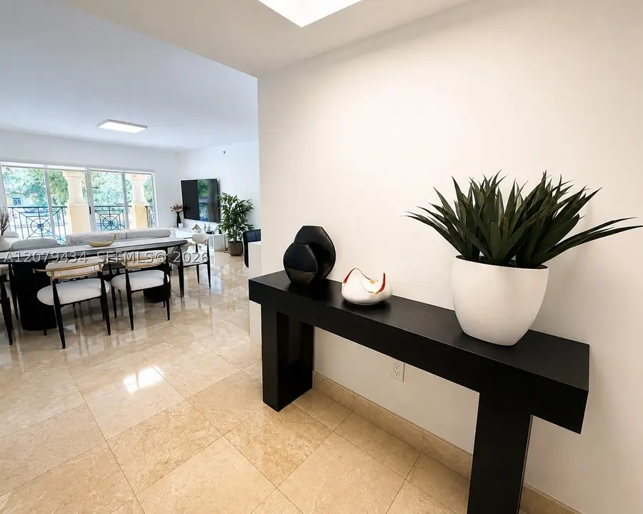 101 Sidonia Ave #205, Coral Gables, FL 33134 - #3
