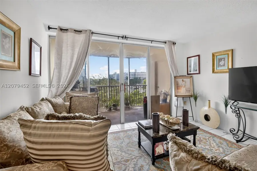 1770 NE 191st St #401-1, Miami, FL 33179 - #3