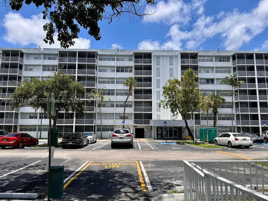 700 NW 214th St #411, Miami Gardens, FL 33169 - #2