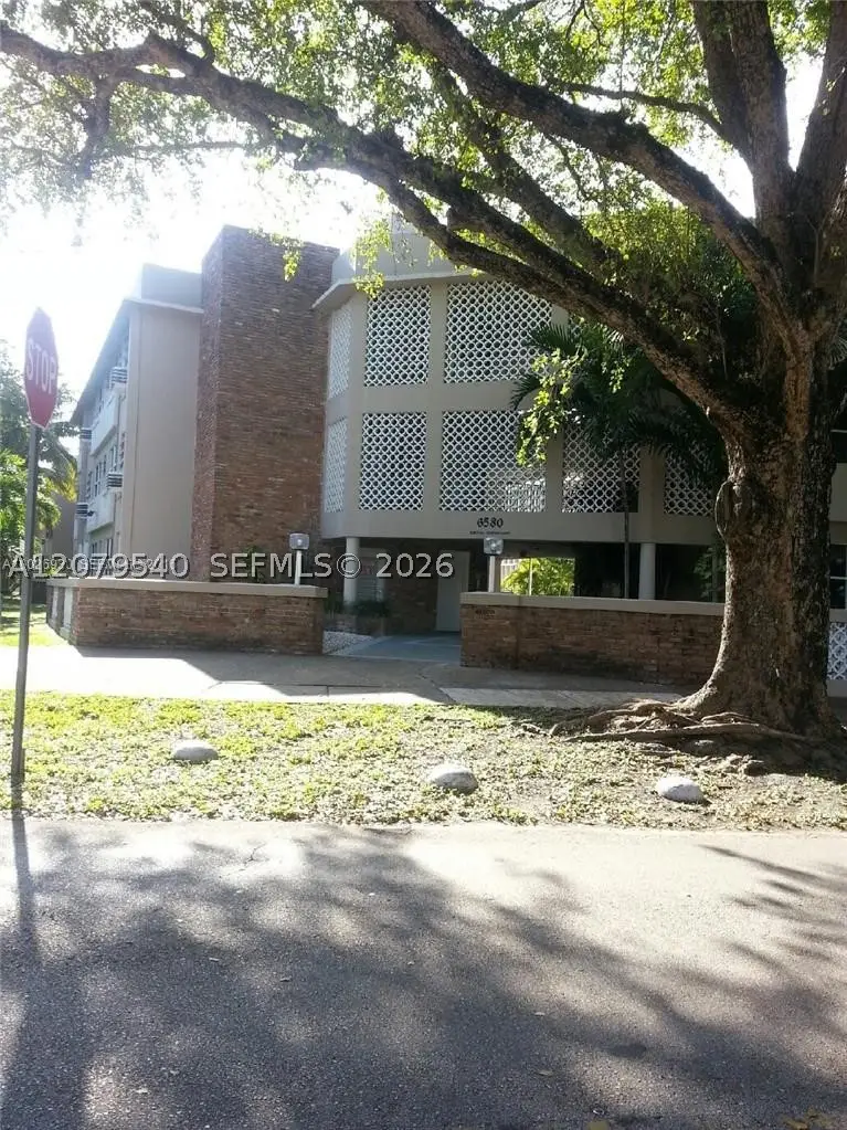 6580 Santona St #A3, Coral Gables, FL 33146 - #1