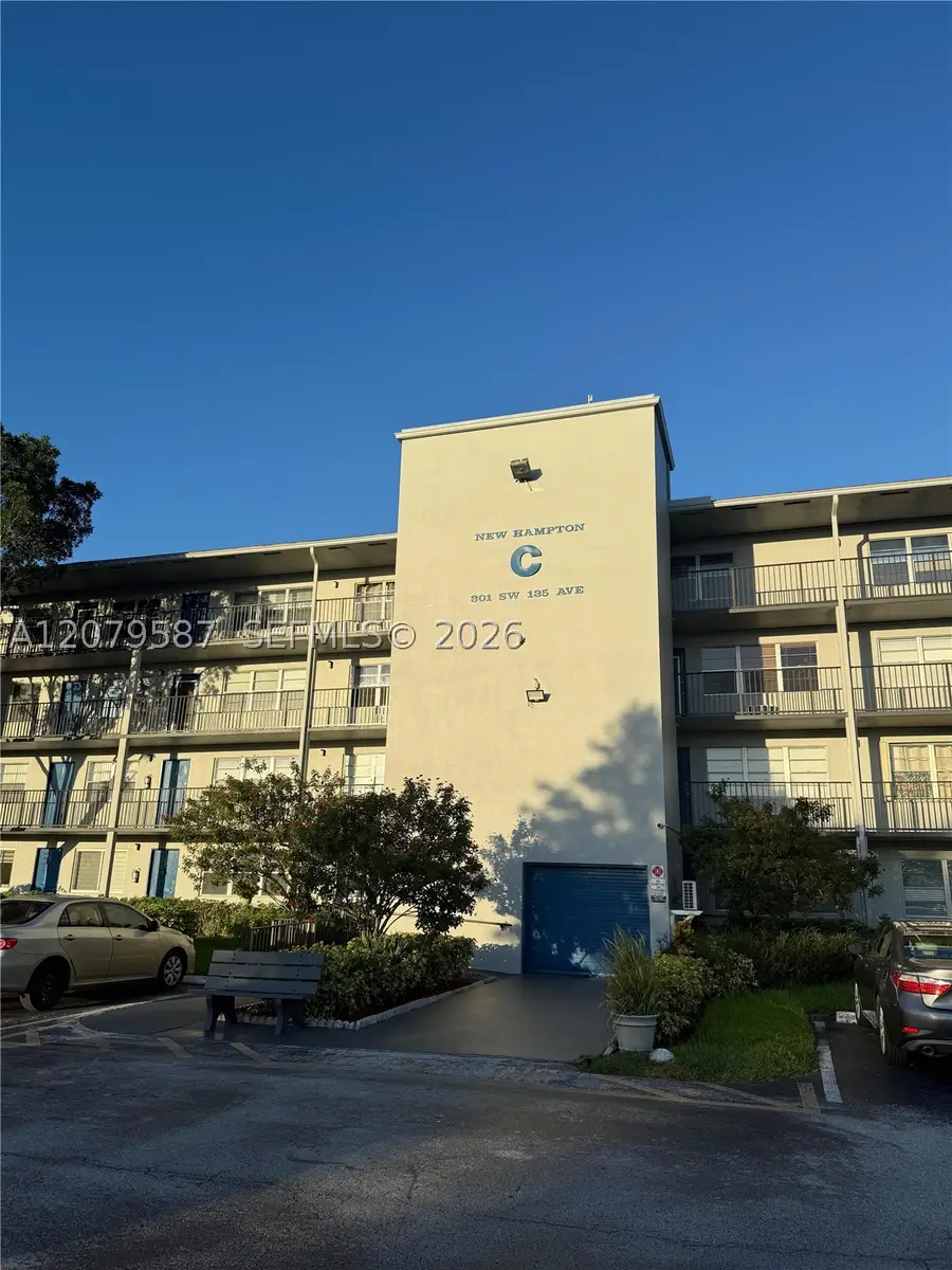 301 SW 135th Ave #402C, Pembroke Pines, FL 33027 - #3