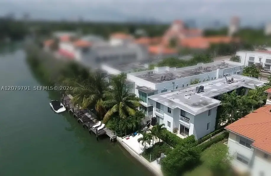 3921 N Meridian Ave, Miami Beach, FL 33140 - #1