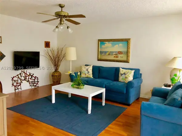 300 SW 134th Way #405E, Pembroke Pines, FL 33027