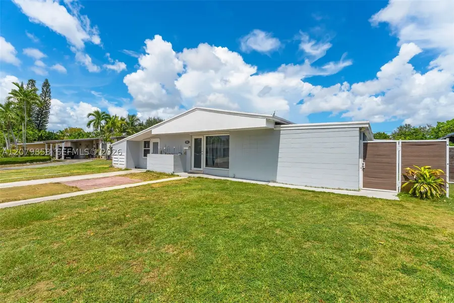 9741 Bahama Dr, Cutler Bay, FL 33189 - #2