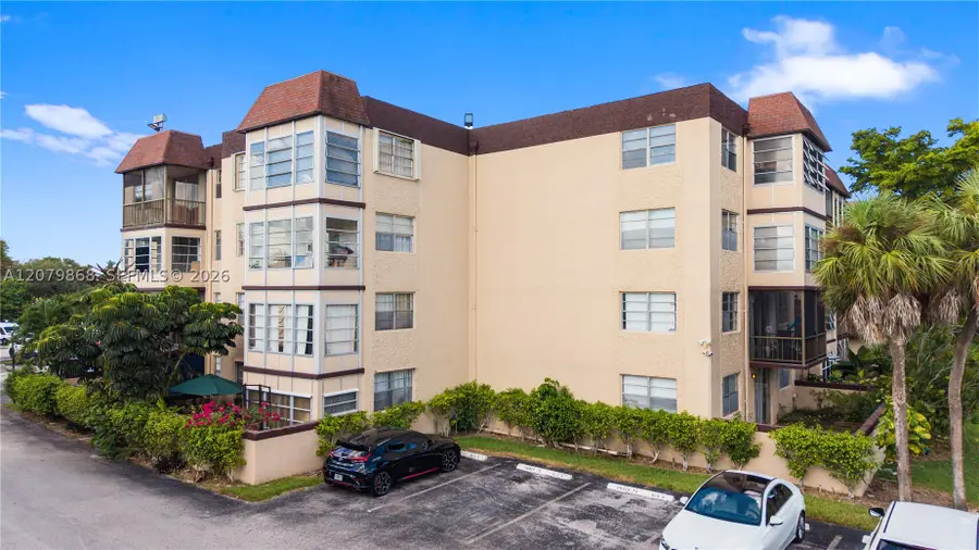 7300 NW 17th St #310, Plantation, FL 33313 - #2