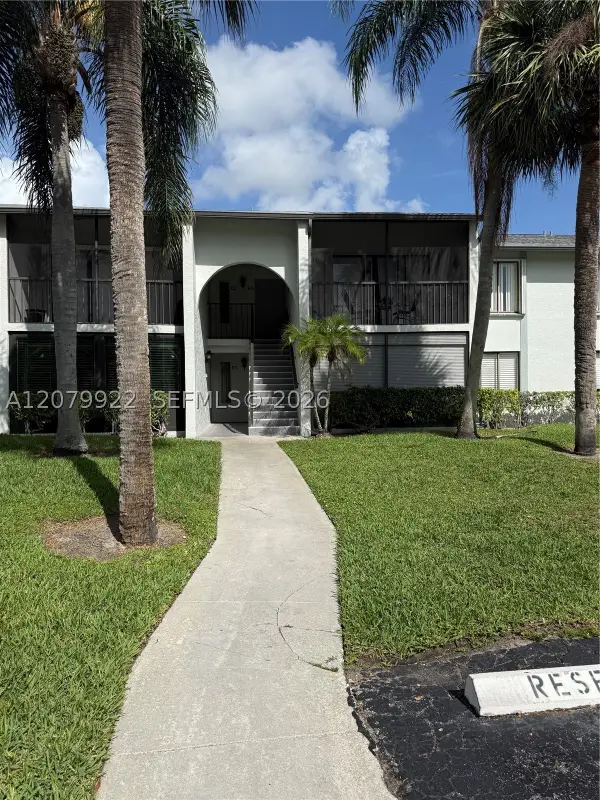 1014 Green Pine Blvd #H1, West Palm Beach, FL 33409