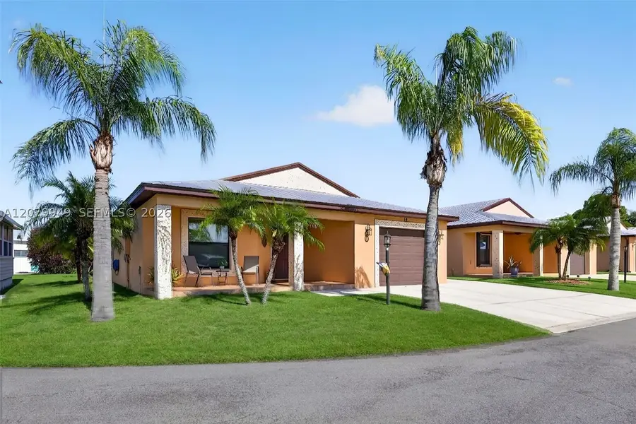 12 Barcelona Ln, Port Saint Lucie, FL 34952 - #2