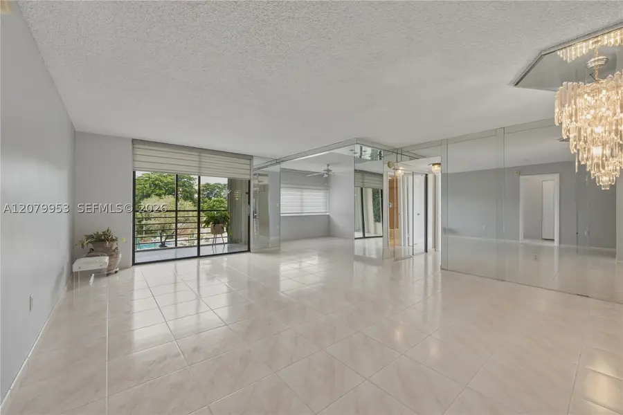 900 Saint Charles Pl #310, Pembroke Pines, FL 33026 - #3