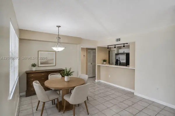 8660 SW 212th St #111, Cutler Bay, FL 33189