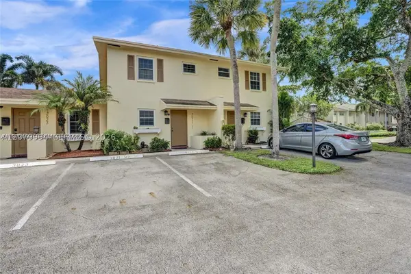 3021 NW 68th St #11 G, Fort Lauderdale, FL 33309